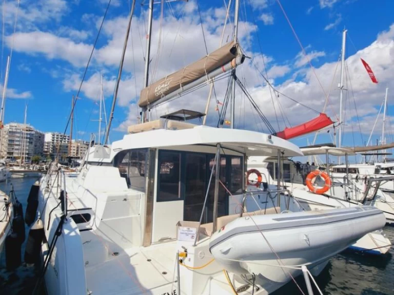 Yacht hire Sant Antoni de Portmany cheap Bali Catspace Voile