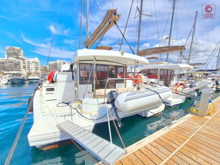 Hire a Bali Bali Catspace Voile Sant Antoni de Portmany