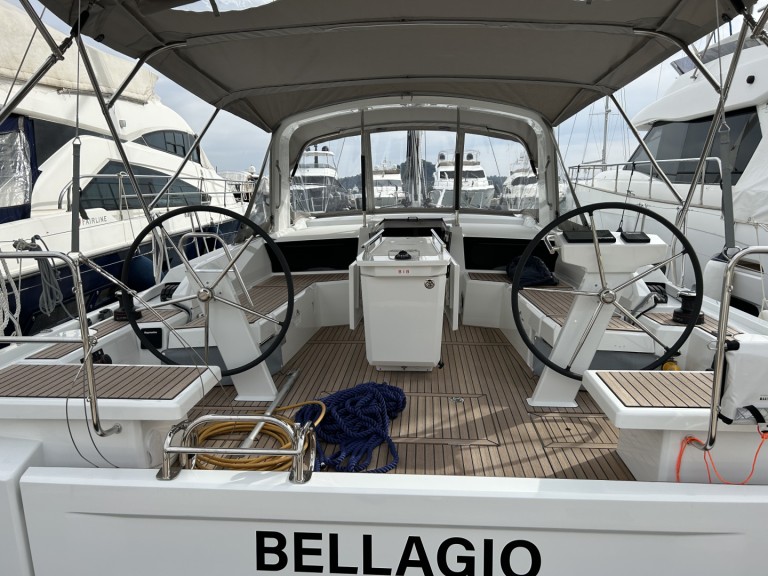 Hire a Bénéteau Oceanis 46.1 Göcek