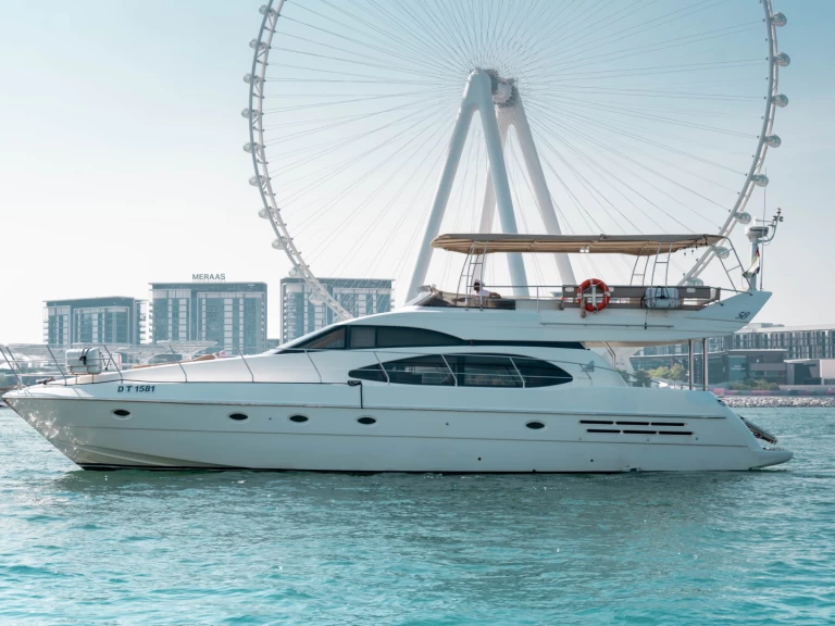 Charter a ETOSHA 58 FEET in Dubai Marina on Samboat