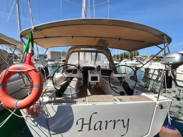 Charter a Dufour Dufour 360 Grand Large in Palermo on Samboat