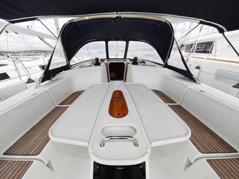 Yacht charter Sukošan - Bénéteau Cyclades 50.5 on SamBoat