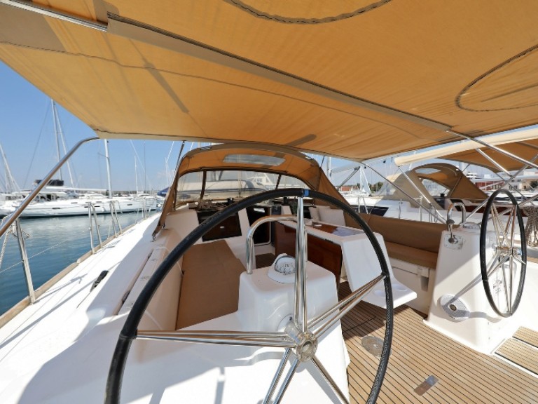 Hire Sailboat Dufour with a boat licence