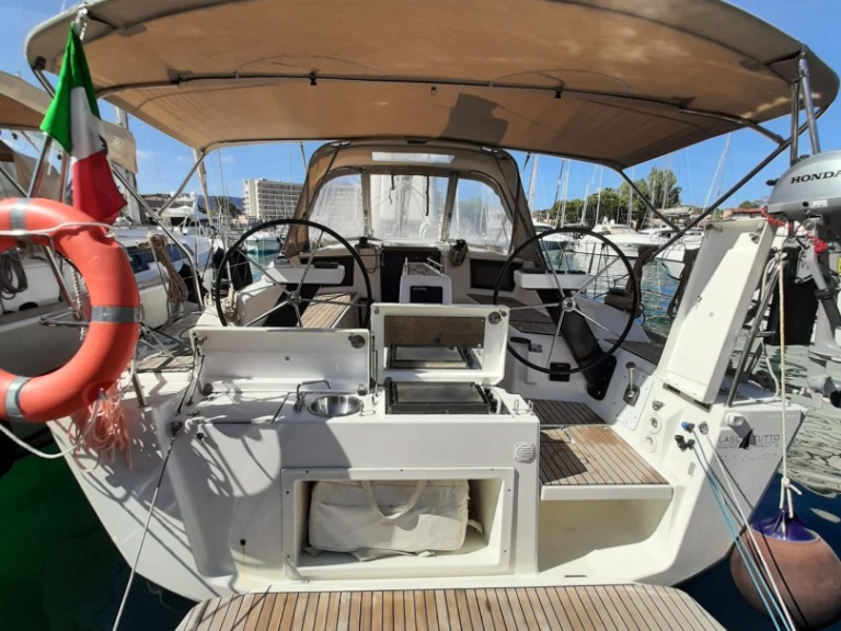 Hire Sailboat with or without skipper Dufour Palermo