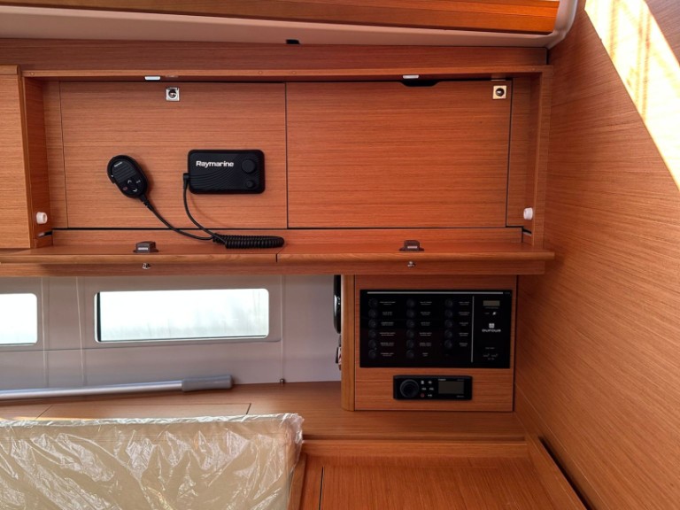 Sailboat hire in Palermo - Dufour Dufour 390 Grand Large