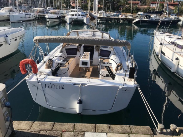 Yacht hire Furnari cheap Dufour 430 Grand Large