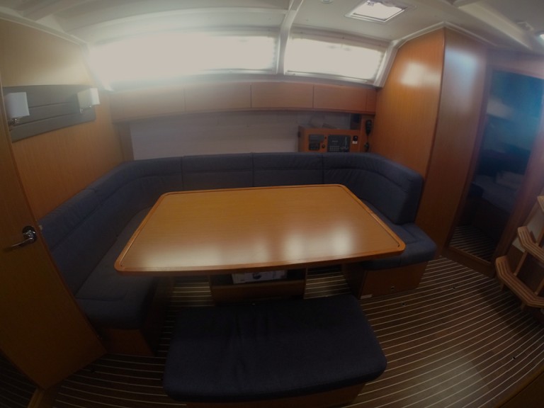 Sailboat to hire Zadar at the best price