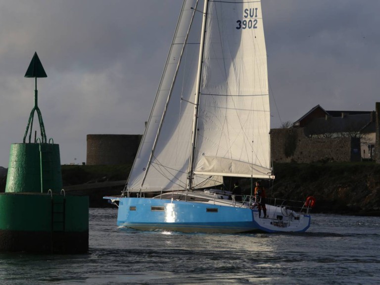 Yacht charter Larmor-Plage - RM RM 1180 on SamBoat