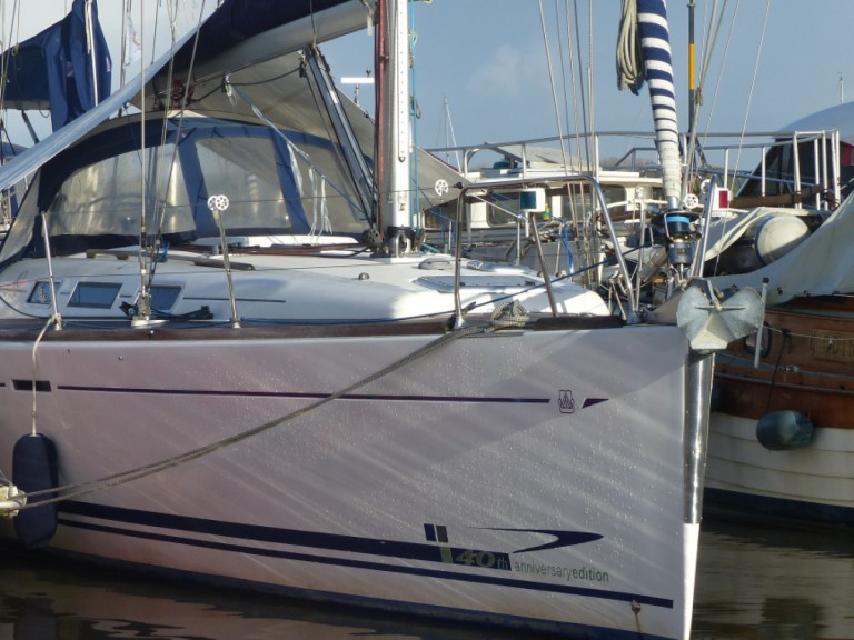 Yacht hire Larmor-Plage cheap Dufour 40