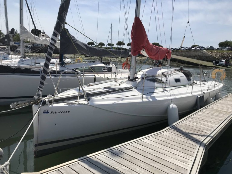 Sailboat hire in Larmor-Plage - CN  POGO 850