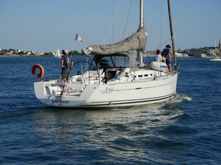 Yacht hire Larmor-Plage cheap First 40