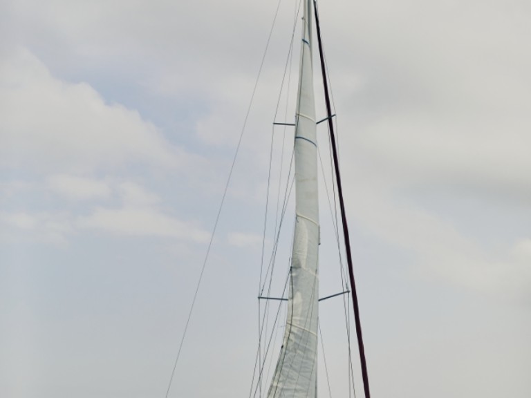 Yacht charter Dénia - Jeanneau Sun Odyssey 409 on SamBoat