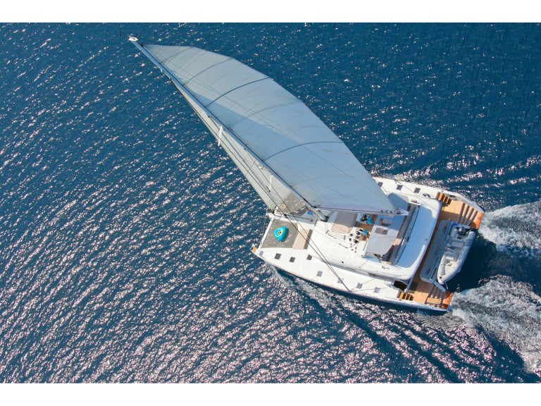 Yacht hire Alimos cheap Lagoon 620