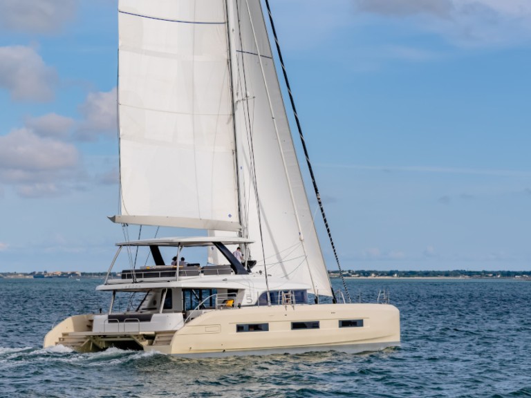 Hire Catamaran with or without skipper Lagoon Ellinikó