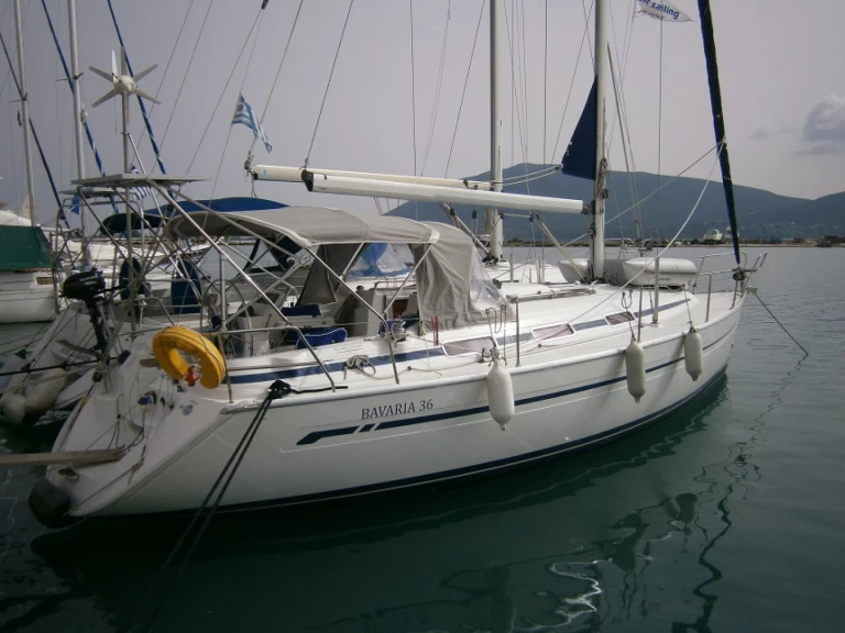Hire a Bavaria Bavaria 36 Lefkáda