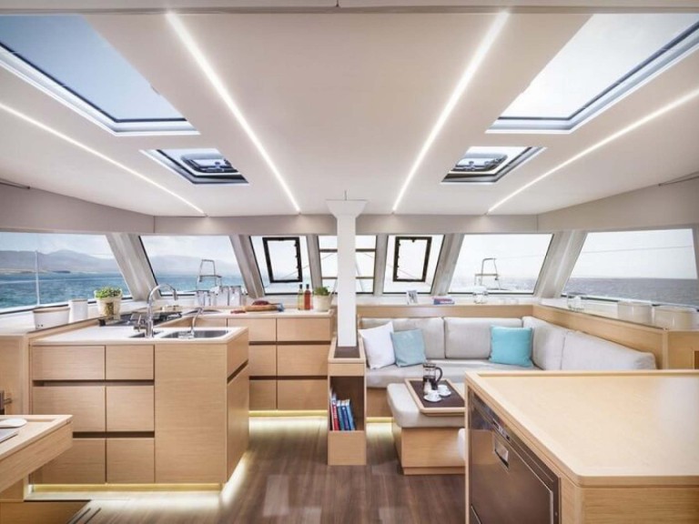 Hire Catamaran with or without skipper Nautitech Cogolin