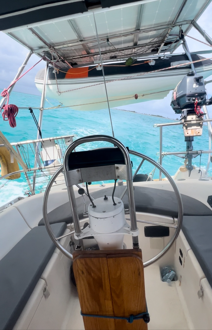 Sailboat hire in El Porvenir - Jeanneau Sun Fizz