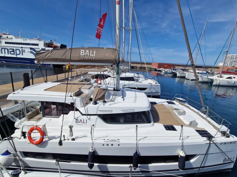 Yacht hire Sant Antoni de Portmany cheap Bali Catspace Voile