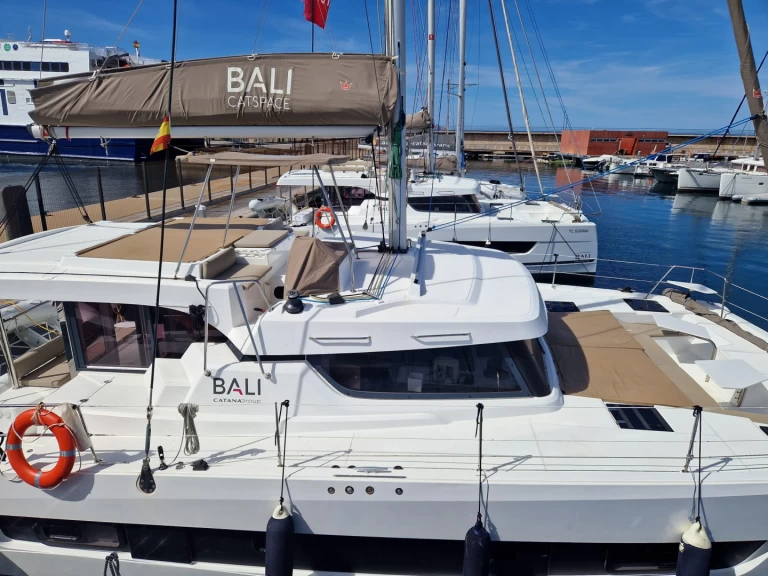 Yacht charter Sant Antoni de Portmany - Bali Bali Catspace Voile on SamBoat