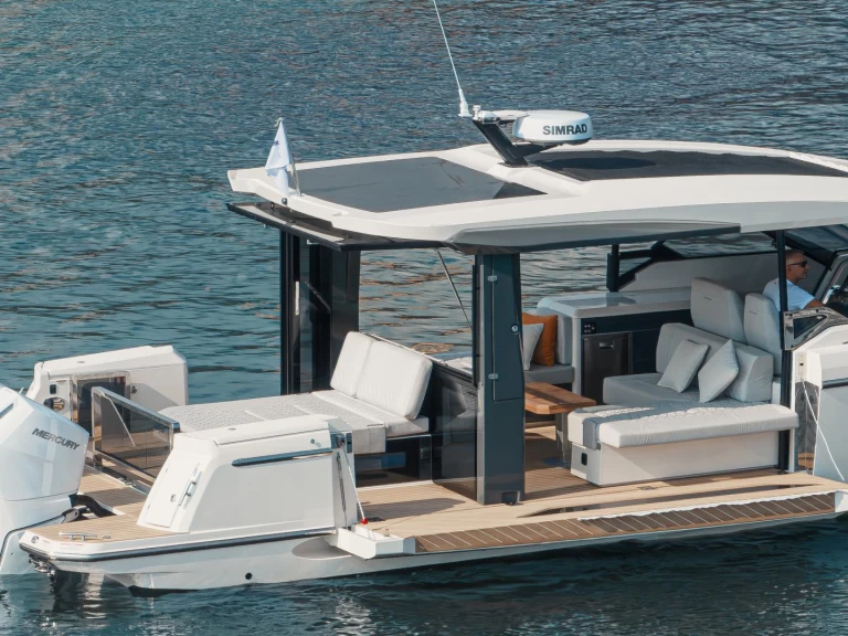 Hire Motorboat Saxdor with a boat licence