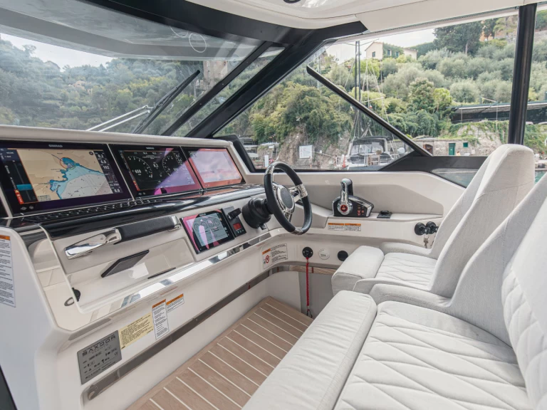 Motorboat to hire Hydra at the best price
