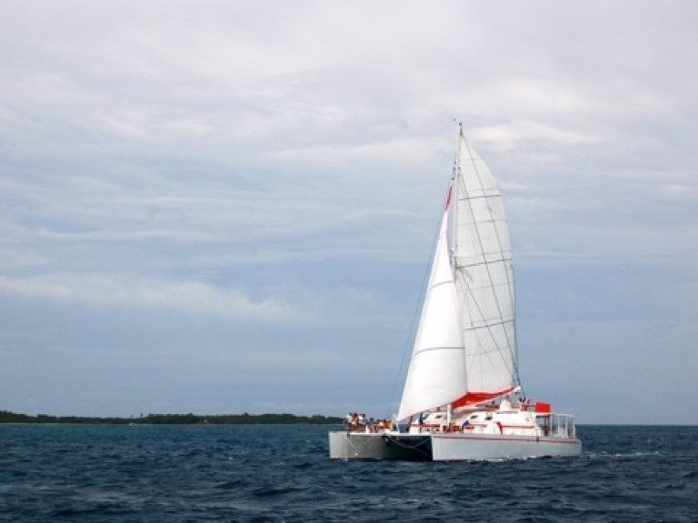 Catamaran hire in Mai Khao - Dream 82 Dream 82