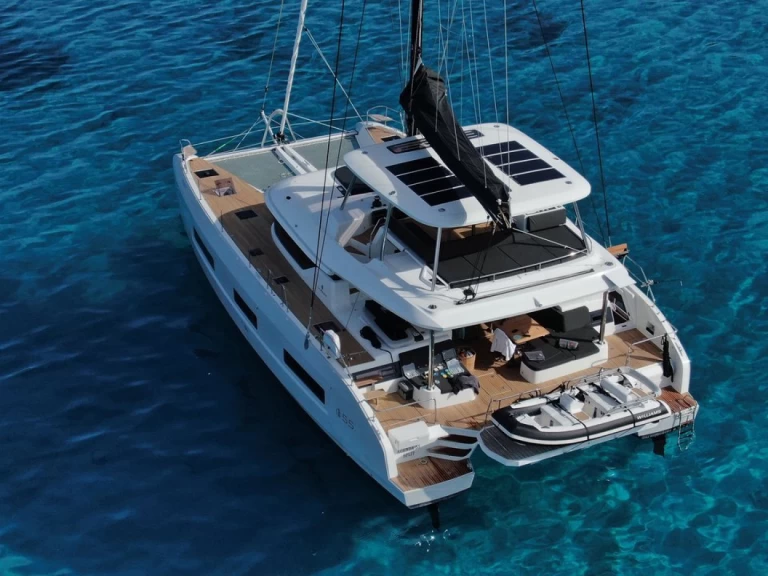 Hire a Lagoon Lagoon 55 Kaštela
