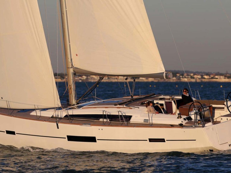 Charter a Dufour Dufour 50 in Ajaccio on Samboat