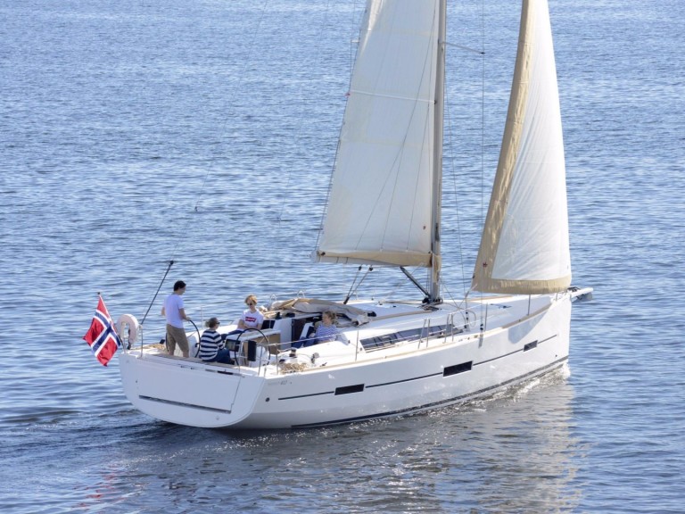 Hire Sailboat Dufour with a boat licence