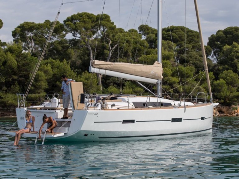 Sailboat to hire Olbia at the best price