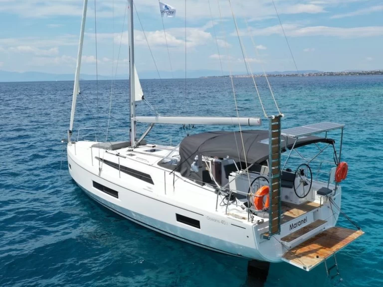 Charter a Bénéteau Oceanis 40.1 - Beneteau - First Line in Ribishi on Samboat