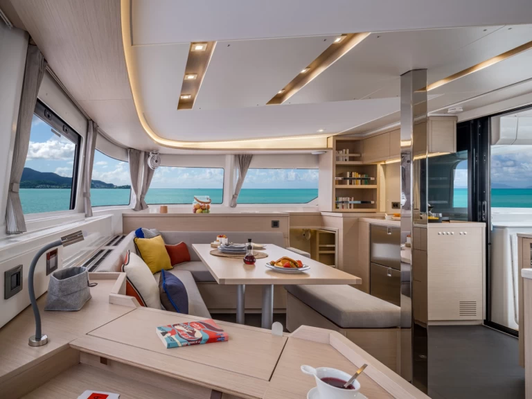 Yacht hire Ribishi cheap Lagoon 46