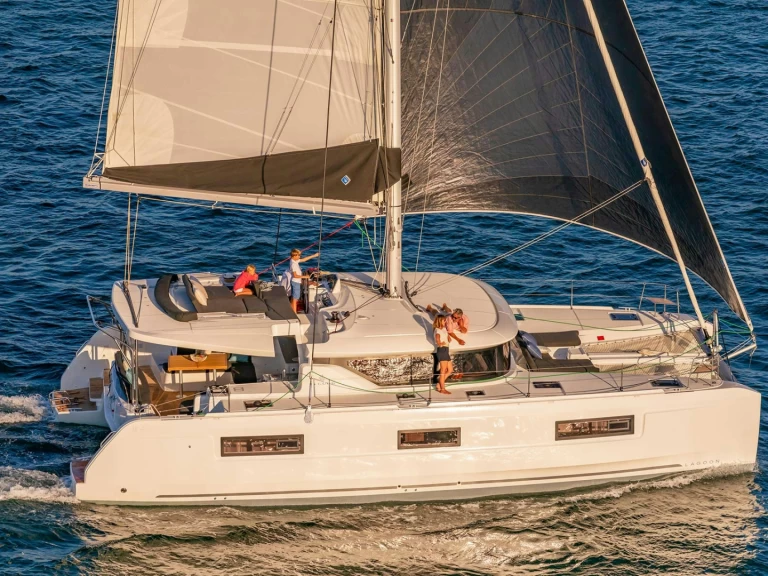 Charter a Lagoon Lagoon 46 in Ribishi on Samboat