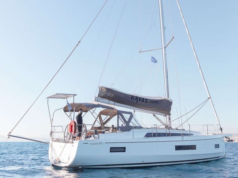 Yacht hire Port du Crouesty cheap Oceanis 40.1