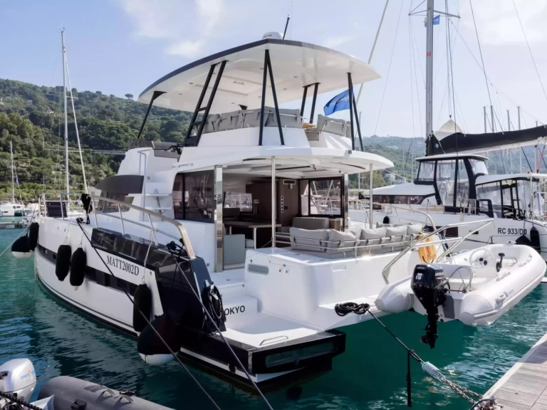 Charter a Bali Catamarans Bali 4.3 MY in Trapani on Samboat