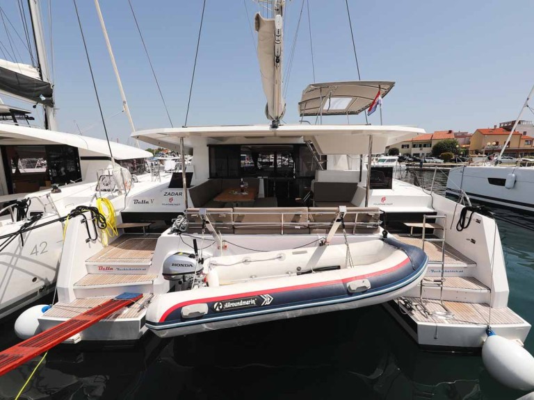 Charter a Fountaine Pajot Astrea 42 in Biograd na Moru on Samboat