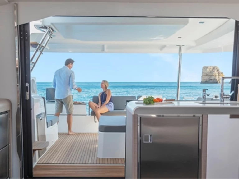 Hire Catamaran 1 with a boat licence