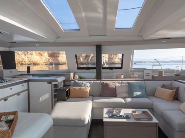 Hire Catamaran with or without skipper 1 Arzon