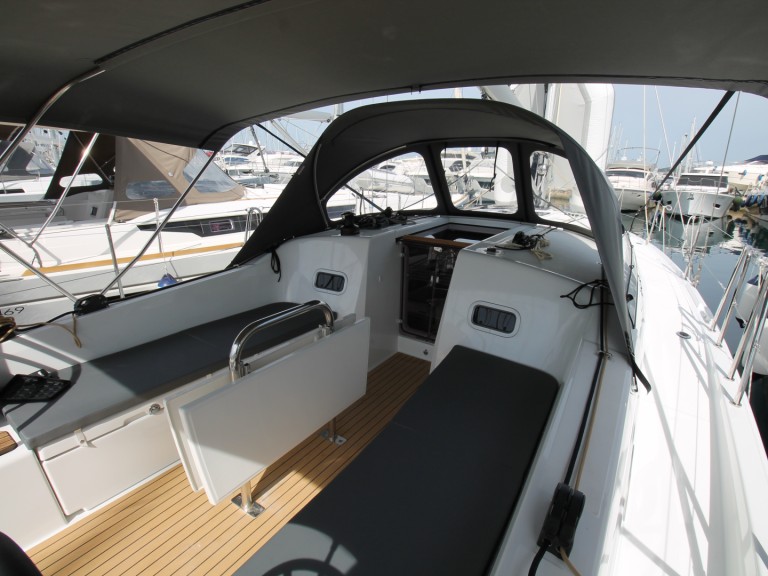 Sailboat to hire Biograd na Moru at the best price