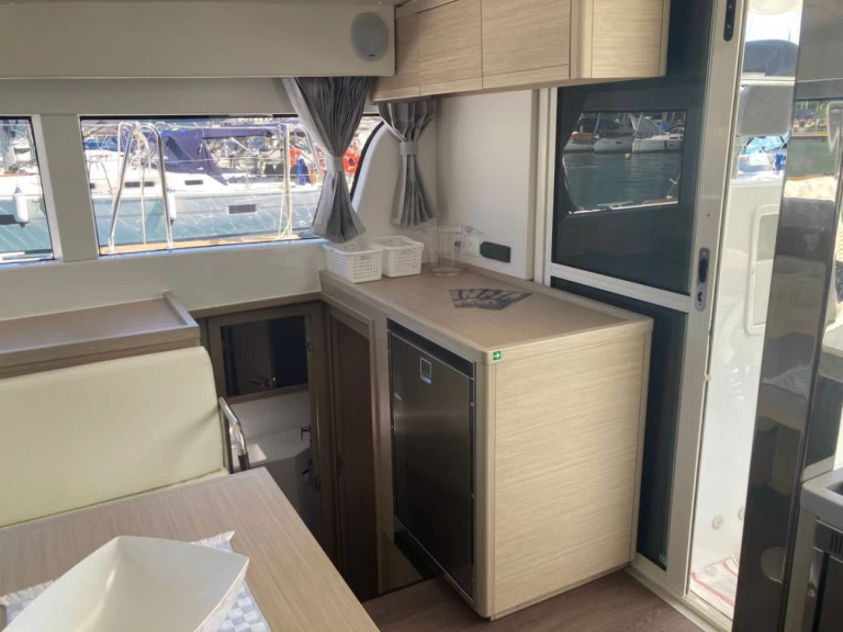 Hire Catamaran with or without skipper Lagoon Paraty