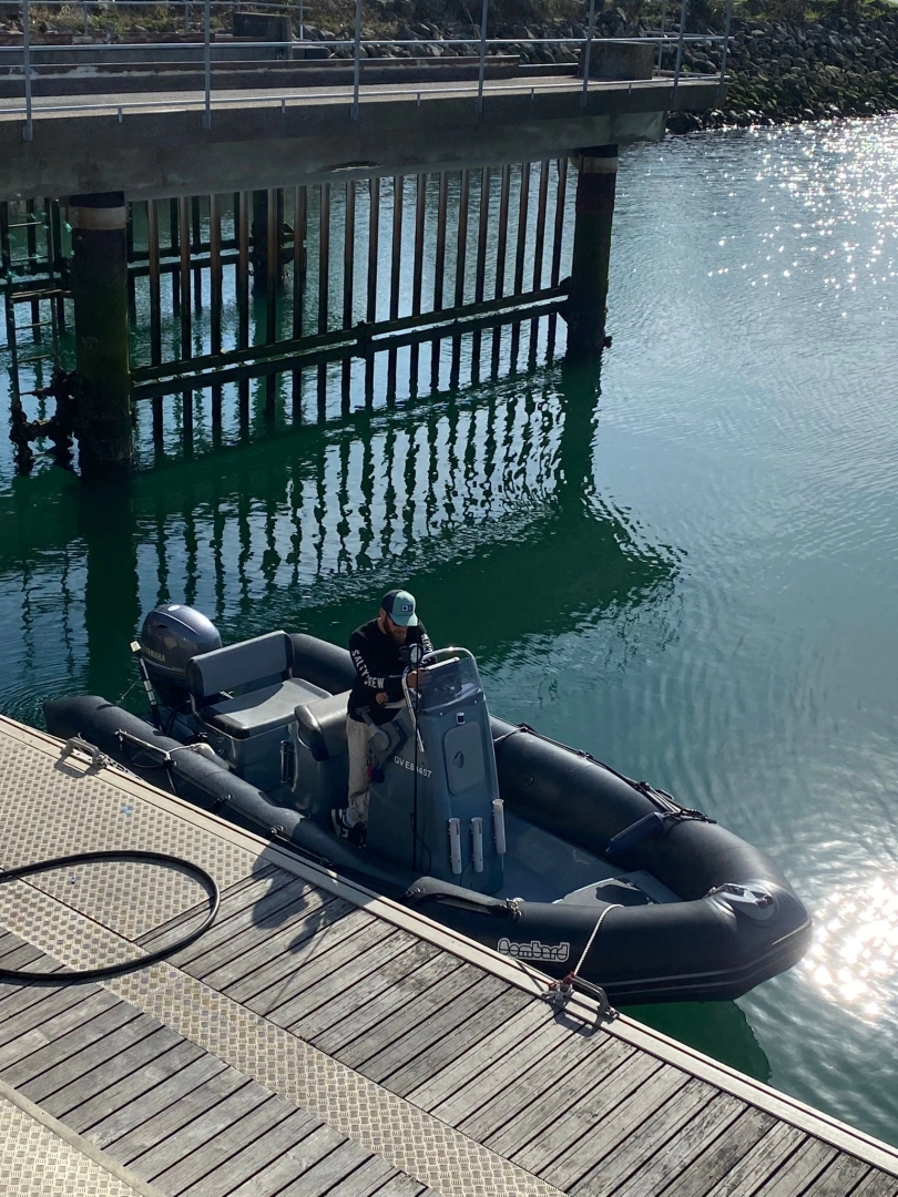 Yacht hire Hendaye cheap Explorer 550