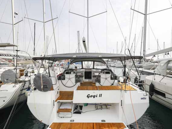 Sailboat hire in Biograd na Moru - Bavaria Bavaria C50 Holiday - 5 + 1 cab.