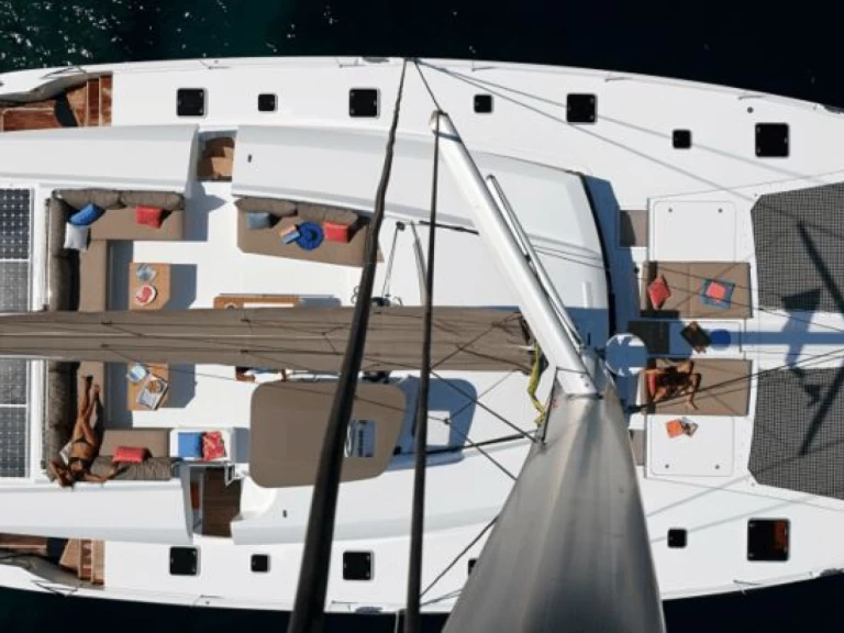 Catamaran to hire Le Marin at the best price