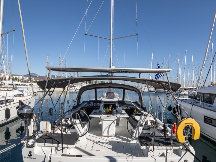 Yacht hire Alimos Marina cheap Oceanis 46.1