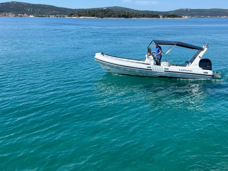 Yacht charter Biograd na Moru - Lomac Lomac 660 IN on SamBoat