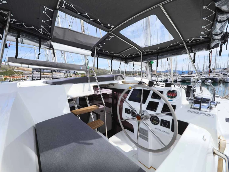 Yacht charter Trogir - Fountaine Pajot Astrea 42 on SamBoat