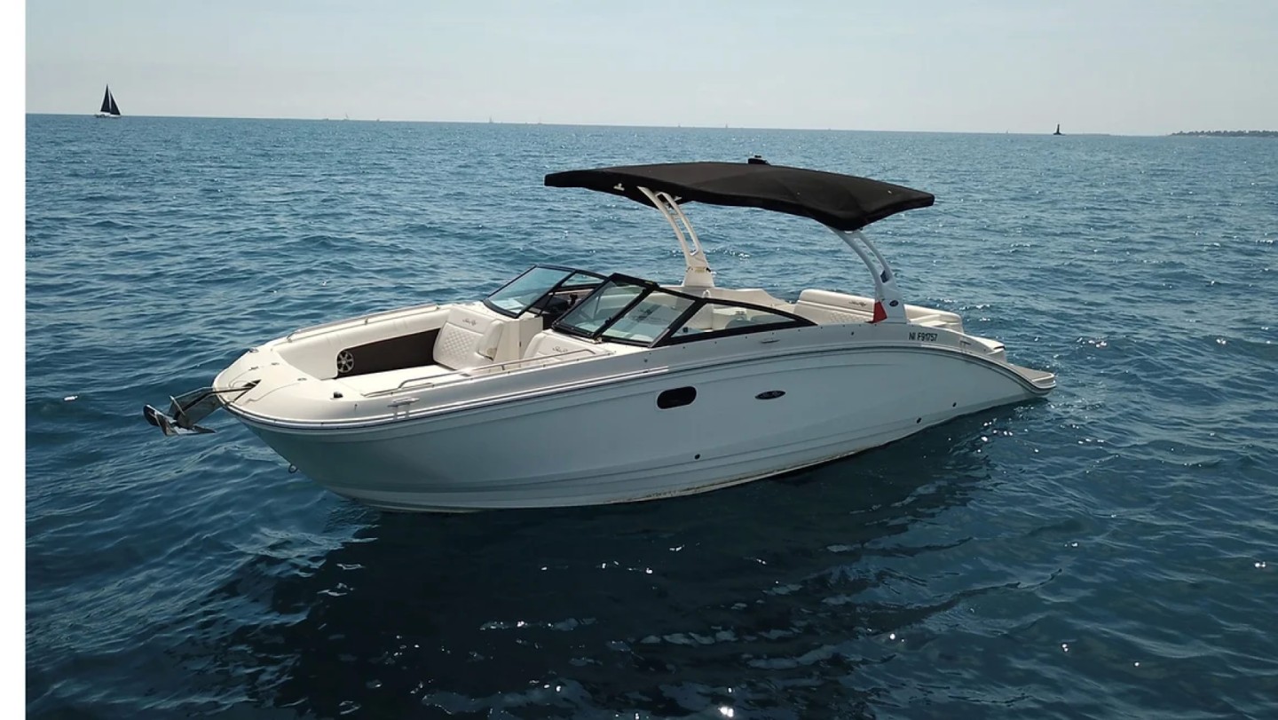 Motorboat to hire Juan-les-Pins at the best price