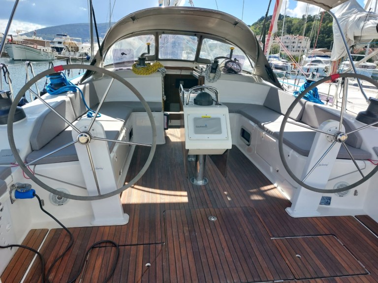 Yacht hire Meljine cheap Cruiser 51
