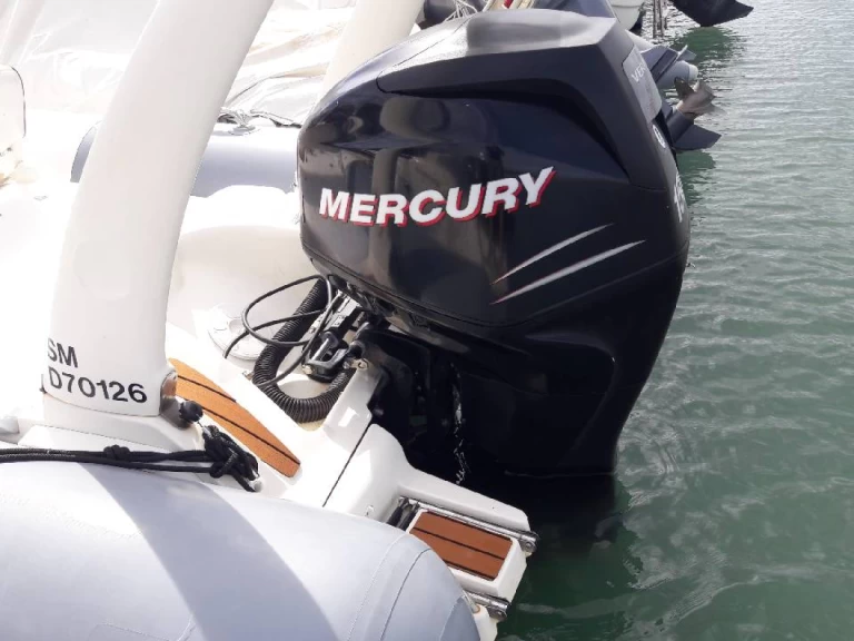 Yacht hire La Grande-Motte cheap Medline 650