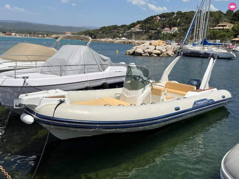 Yacht hire Fréjus cheap Tempest 625
